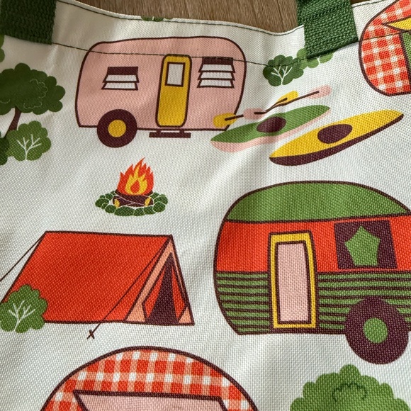 Thirty-One Camper Print Tote with Green Accents - Picture 2 of 8
